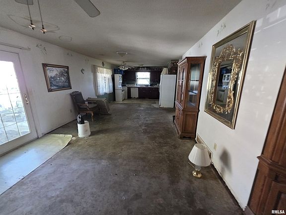 4th image of 432 S 8th St