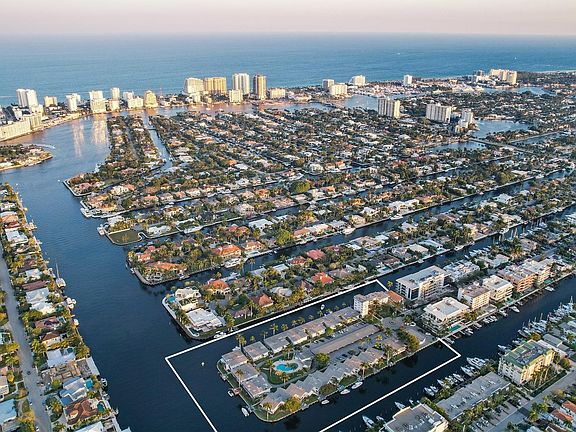 3rd image of 180 Isle Of Venice Drive #233