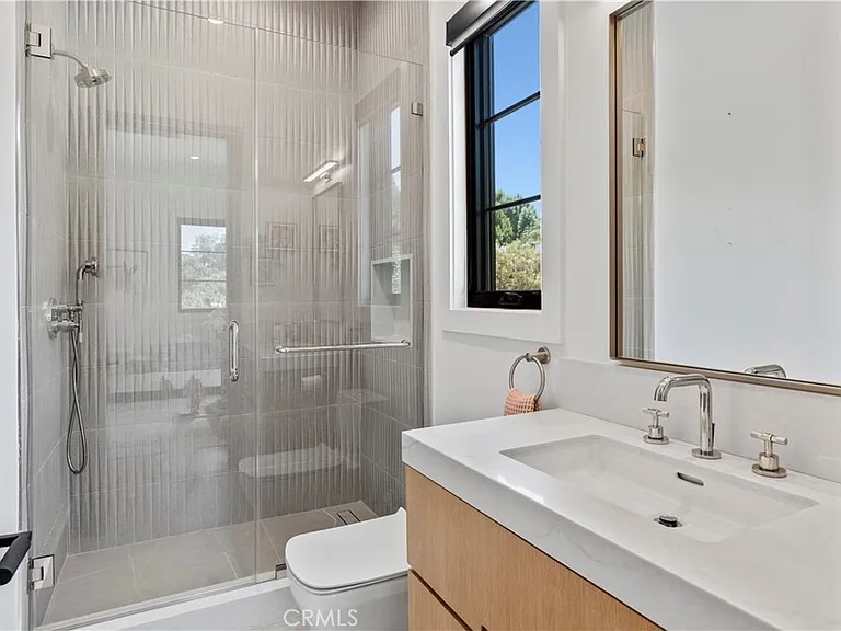 5050 Arundel Dr — Photo 47