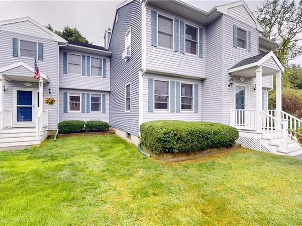 212 Vista Cir #214, North Kingstown, RI 02852