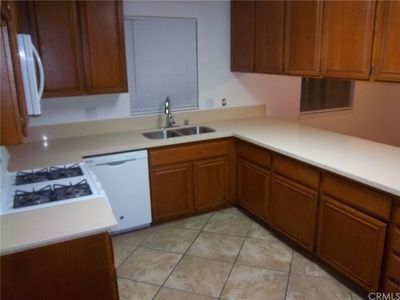 1336 Stonegate Ln, San Bernardino, CA, 92407