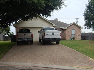 305 Station Creek Dr, Waco, TX 76708