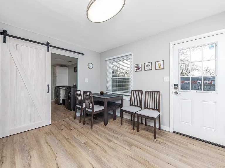 1021 Olympia Dr — Photo 12