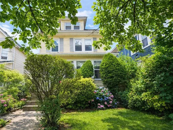 177 Catherine St, Staten Island, NY 10302