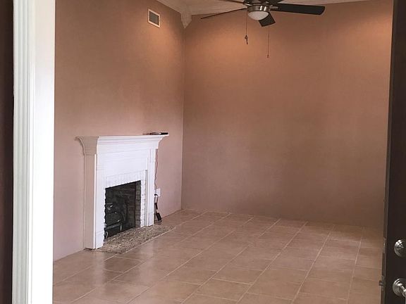 2nd image of 303 S Oakland Ave