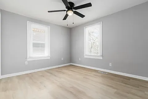 271 S Terrace Ave — Photo 11