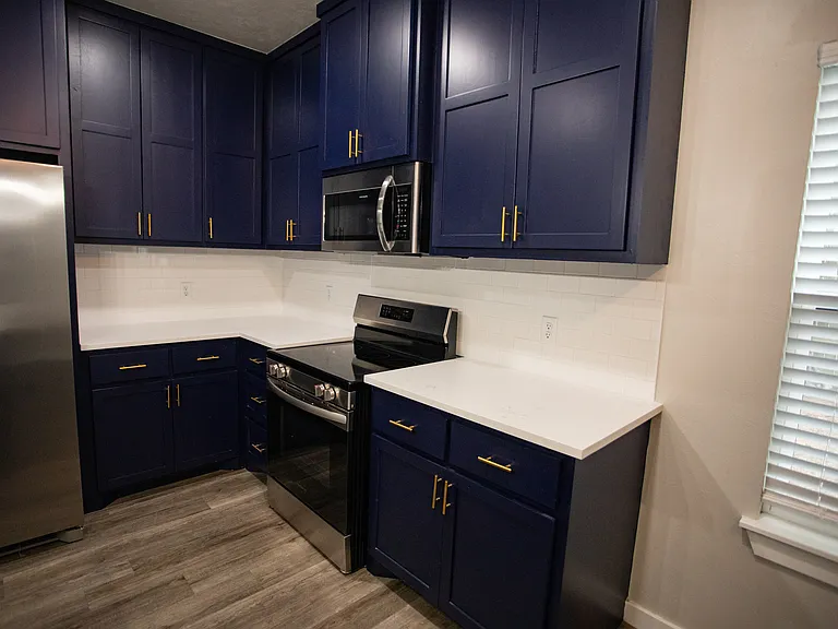1800 Alameda St — Photo 7