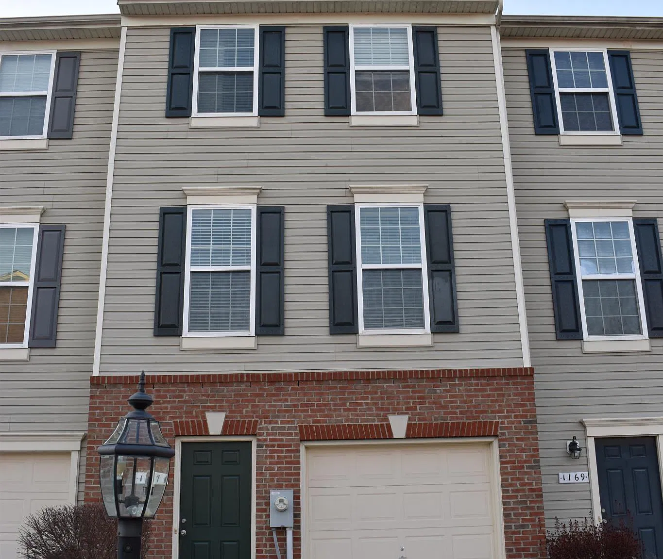 2 bed, 1414 sqft, $2,600 — Photo 2