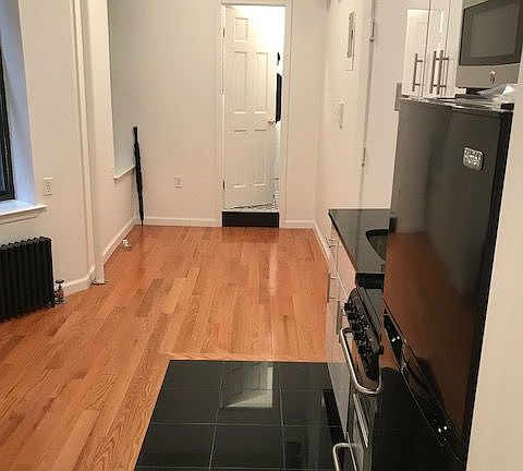 2nd image of 98 Charlton St APT 8