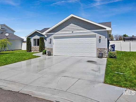3rd image of 1202 Noah Dr