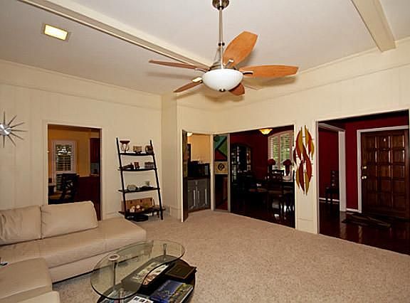 4th image of 1812 Field Cove Dr