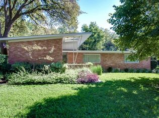 3705 Fox Holw, Fort Worth, TX 76109