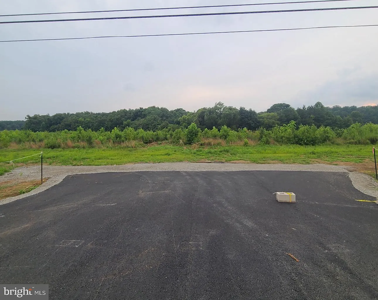 8 Kings Ct photo 1