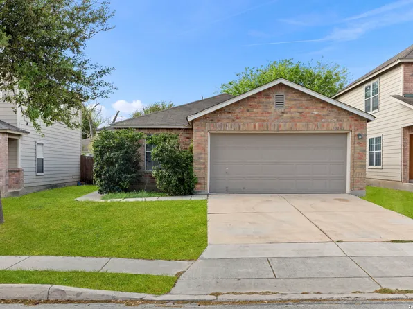 10132 Del Lago, San Antonio, TX 78245