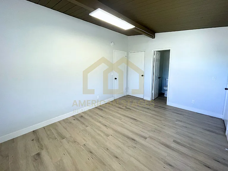 324 N L St #B — Photo 13