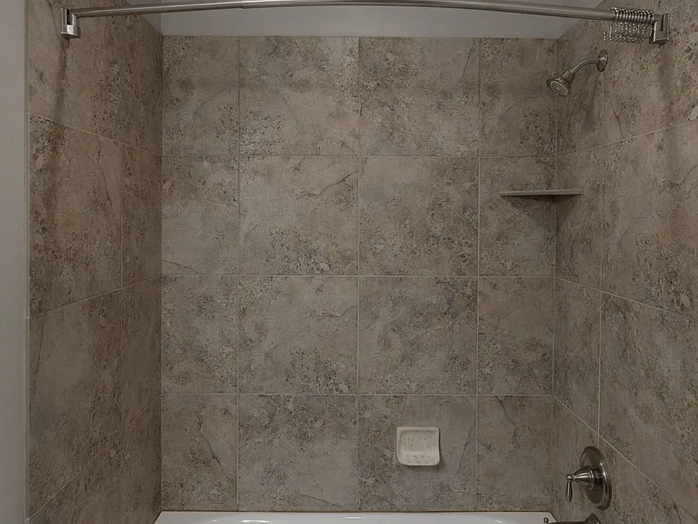 935 N University Ave #16 — Photo 12