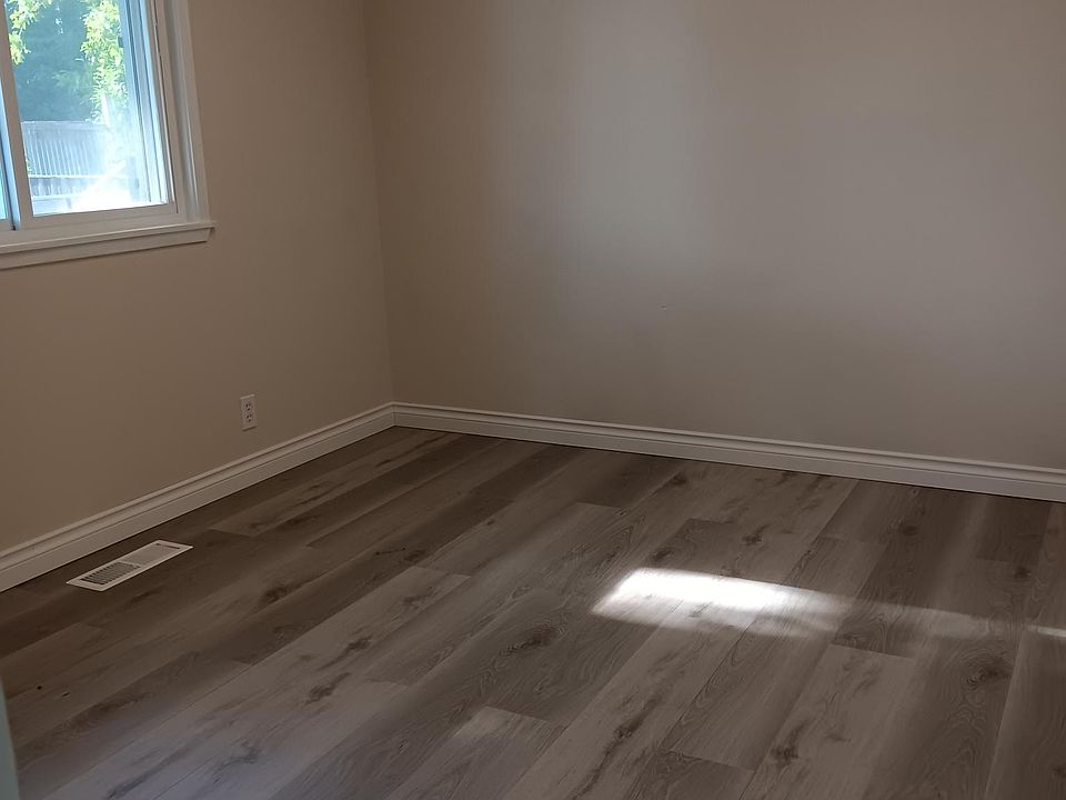 1st image of 20023 32nd Ave S