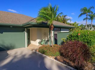 6885 SE Bunker Hill Dr, Hobe Sound, FL 33455