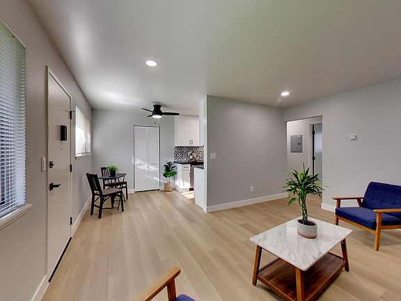 3rd image of 14433 Bancroft Ave APT 9