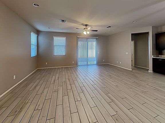 3rd image of 17284 W Molly Ln