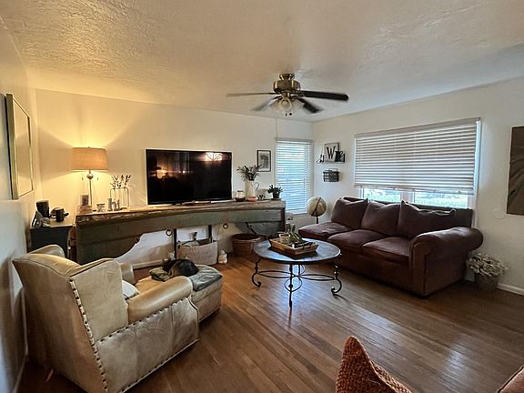 3rd image of 667 Rosemary Dr