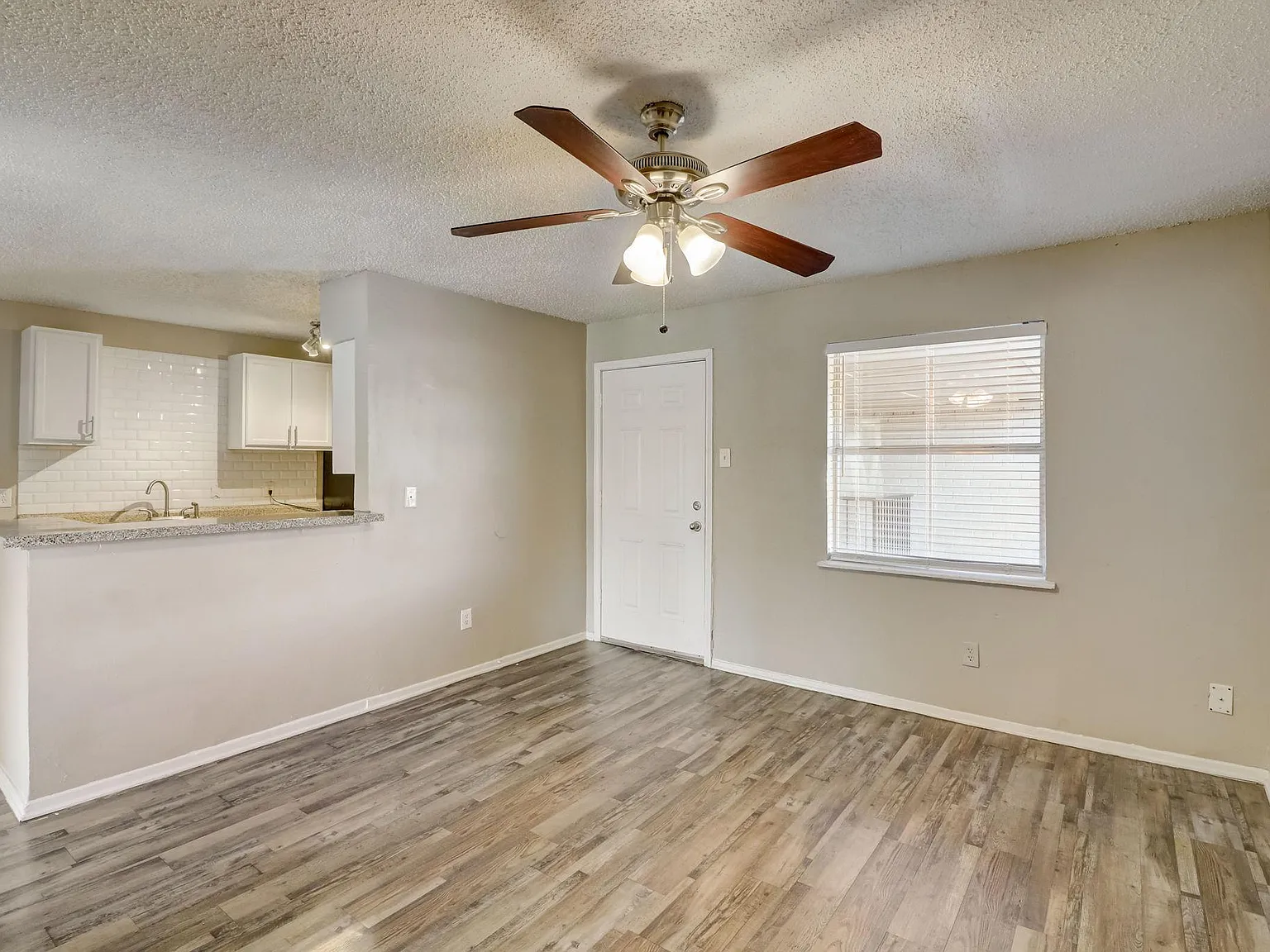 Polk Villas — Photo 4