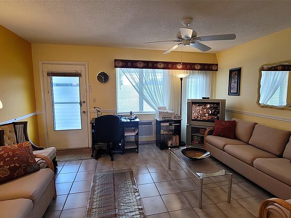 5th image of 15610 NE 6th Avenue #42c