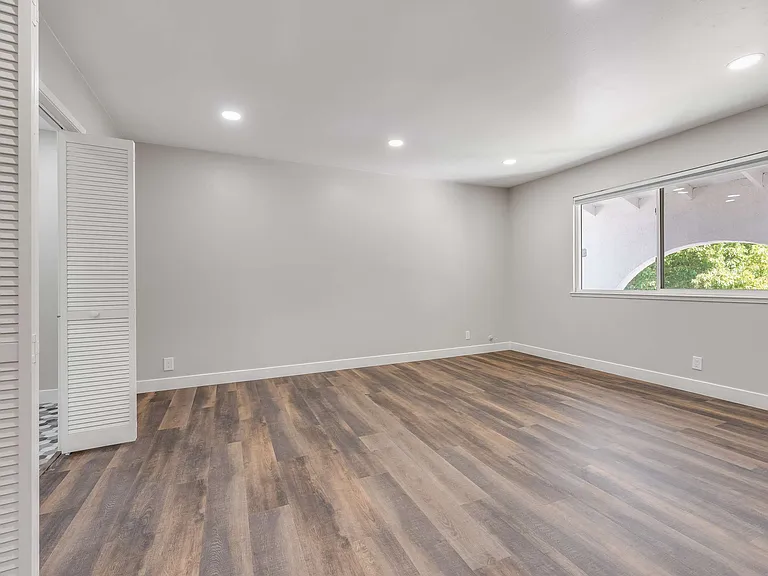 3147 Shriver Dr — Photo 16