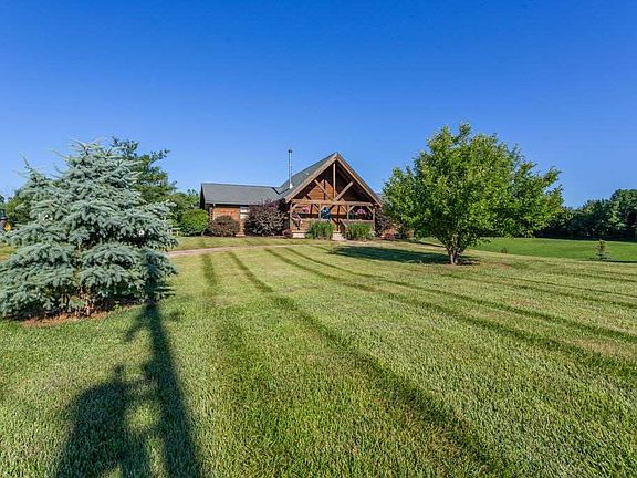 2nd image of 1901 S County Road 400 W