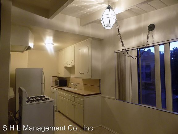 2nd image of 11842 Goshen Ave APT 6