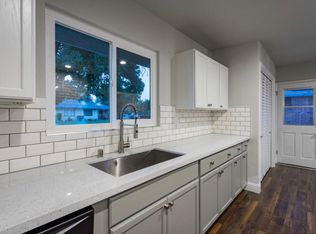 3677 N Howard Ave, Fresno, CA 93726
