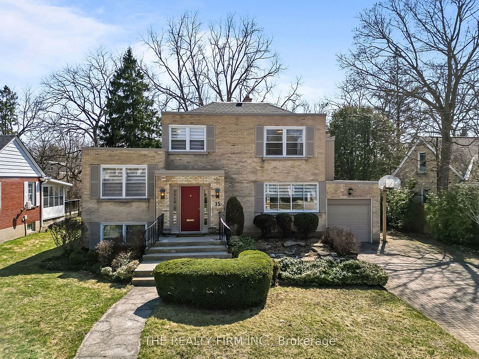 1st image of 15 Mayfair Dr