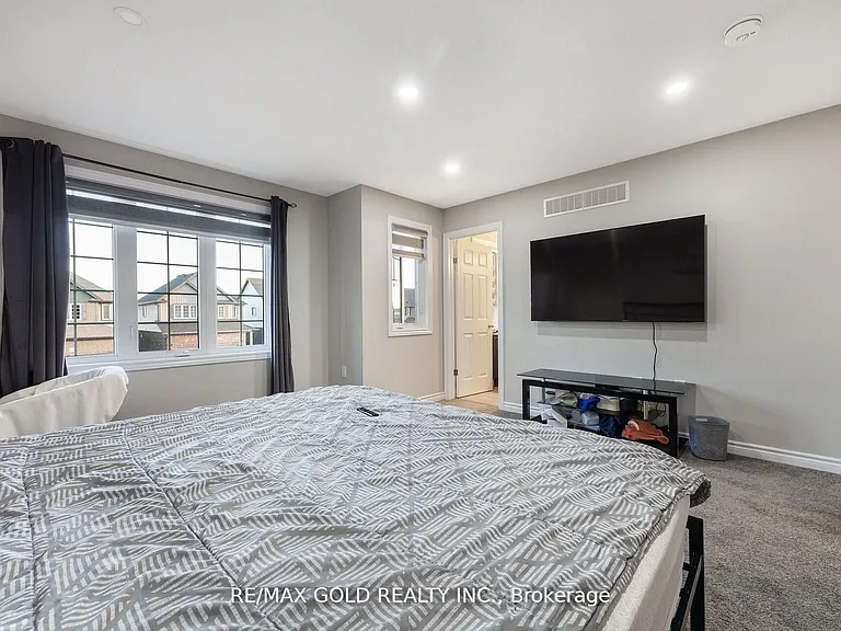 1357 Calais Dr — Photo 14