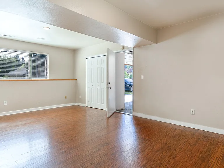 623 Harvest Rd — Photo 17