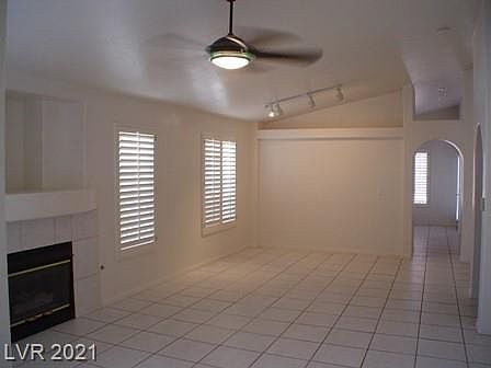 4th image of 1525 Emerald Peak Ave #0
