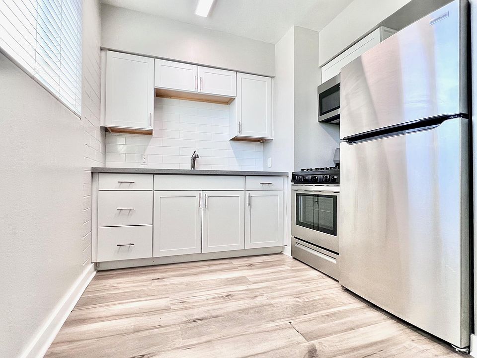 1st image of 834 N 13th Ave #205