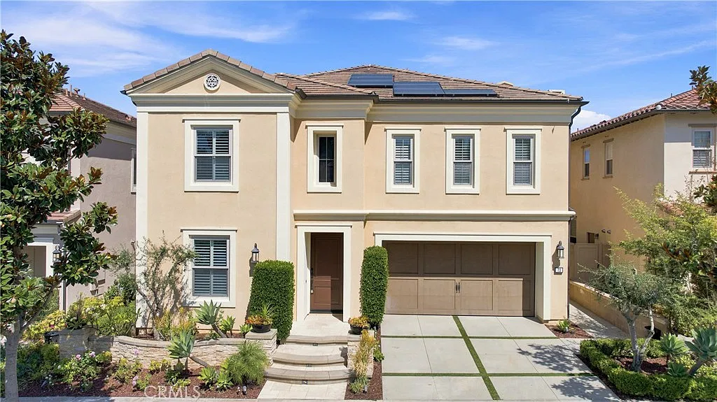 5 bed, 3396 sqft, $7,500 — Photo 2