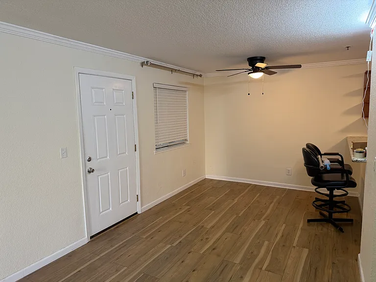 1019 Dornajo Way #130 — Photo 3