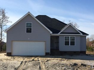 608 Prince William Dr, Elizabeth City, NC 27909