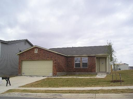1st image of 225 Gatewood Oaks
