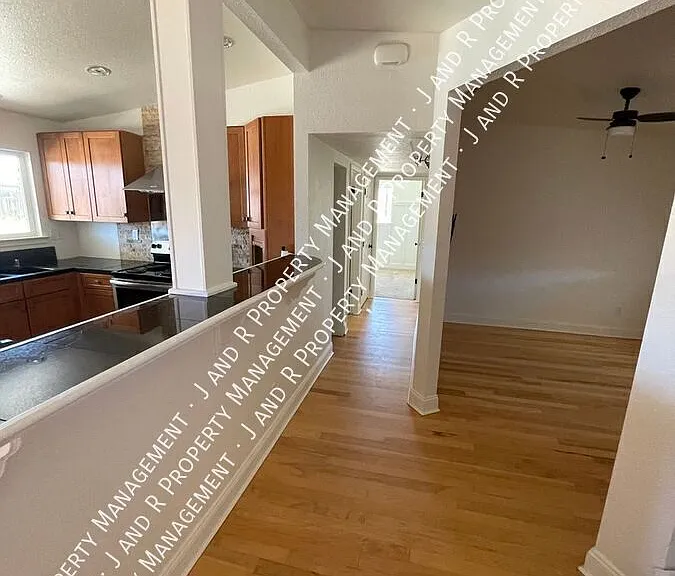 9628 Helio Dr — Photo 4