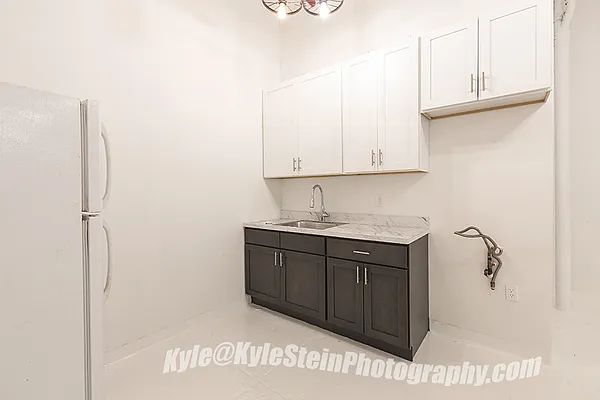 Rented by Carnegie Management Inc | media 3