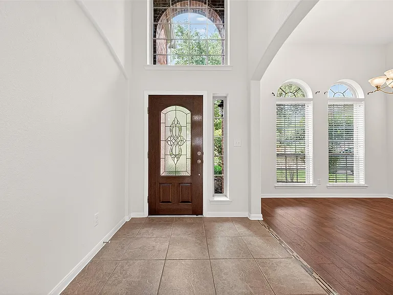 17415 Sandalisle Ln — Photo 5