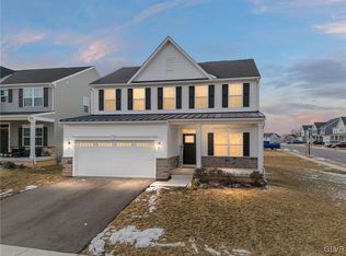 175 Aspen Ln, Macungie, PA 18062