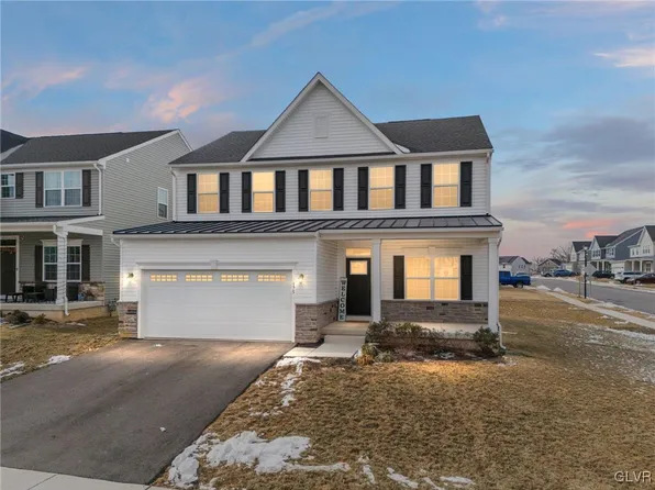 175 Aspen Ln, Macungie, PA 18062