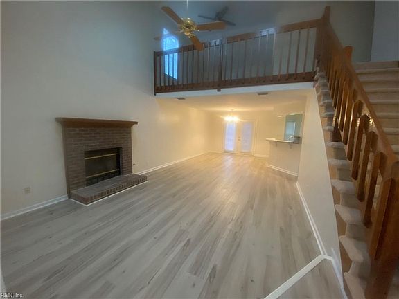 2nd image of 814 McCrae Dr