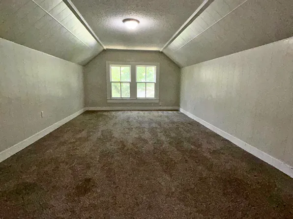 1968 Clinton Ave, Mobile, AL 36617
