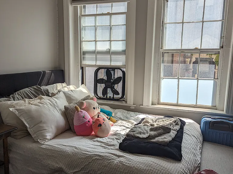 50 Joy St #1R — Photo 6