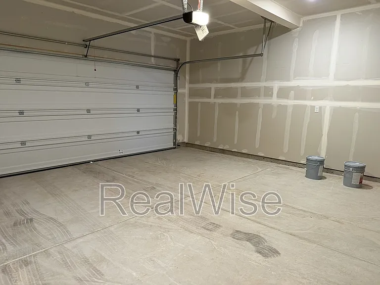 62755 Eagle Rd — Photo 42