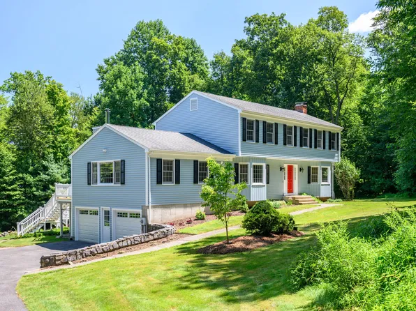 11 Horseshoe Ridge Road, Newtown, CT 06482